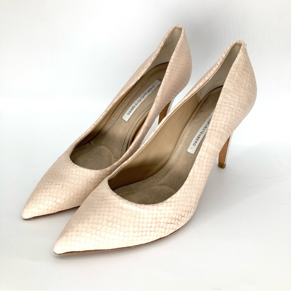 Diane Von Furstenberg Python Embossed Leather Pointed Toe Pumps - Picture 5 of 10